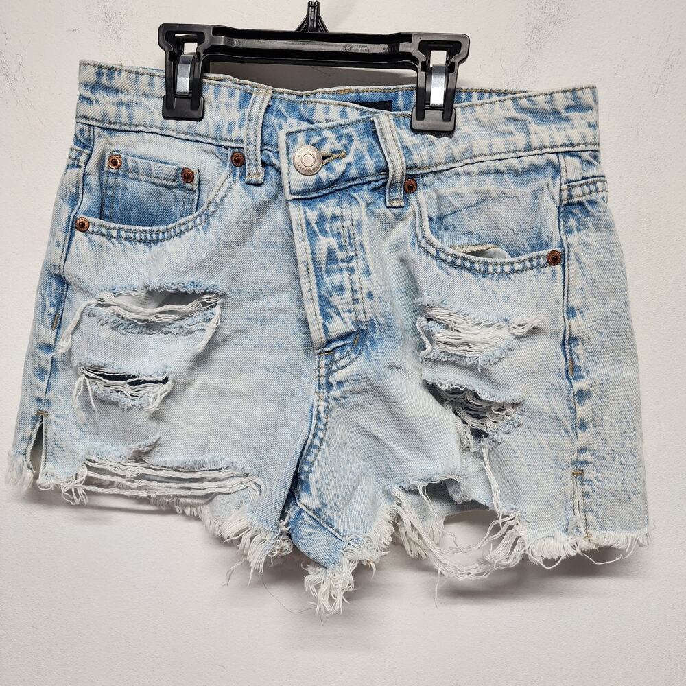 Aeropostale Womens Ripped Denim Mom Shorts Size 0/25 Acid Wash Asymmetric Waist